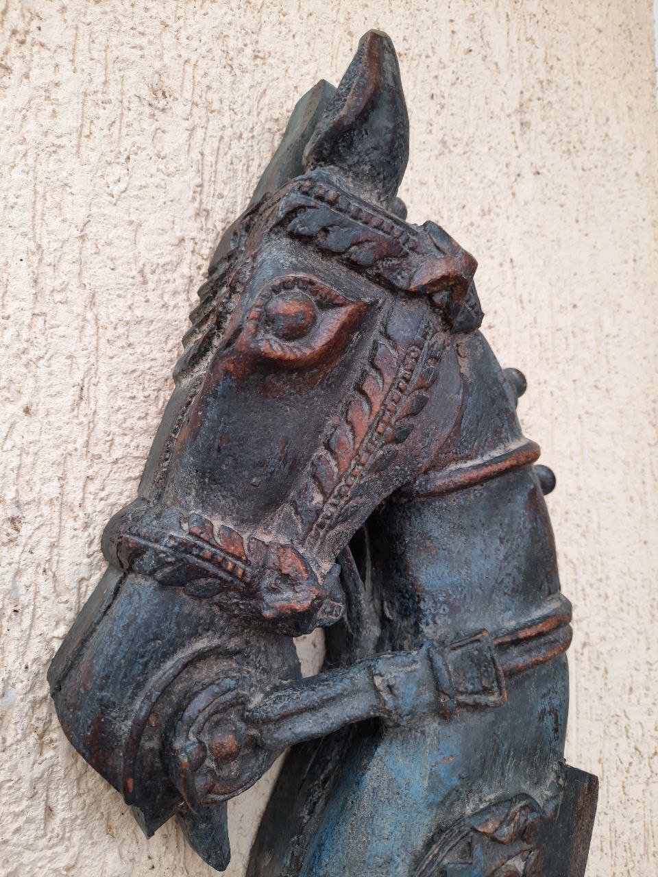 Wooden wall mount horse head (1piece)