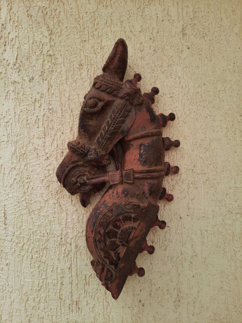 Wooden wall mount horse head (1piece)