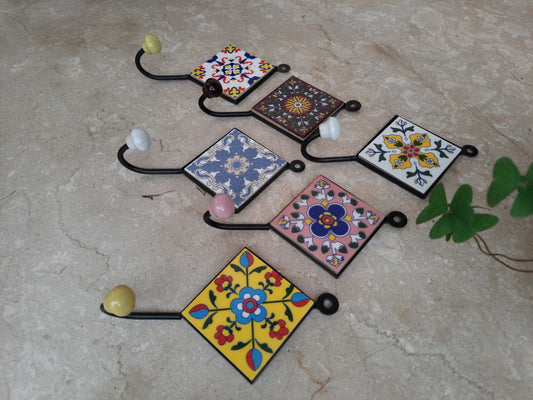 Blue Pottery hooks (3 x 3 x 7.5 inches) - Set of 4
