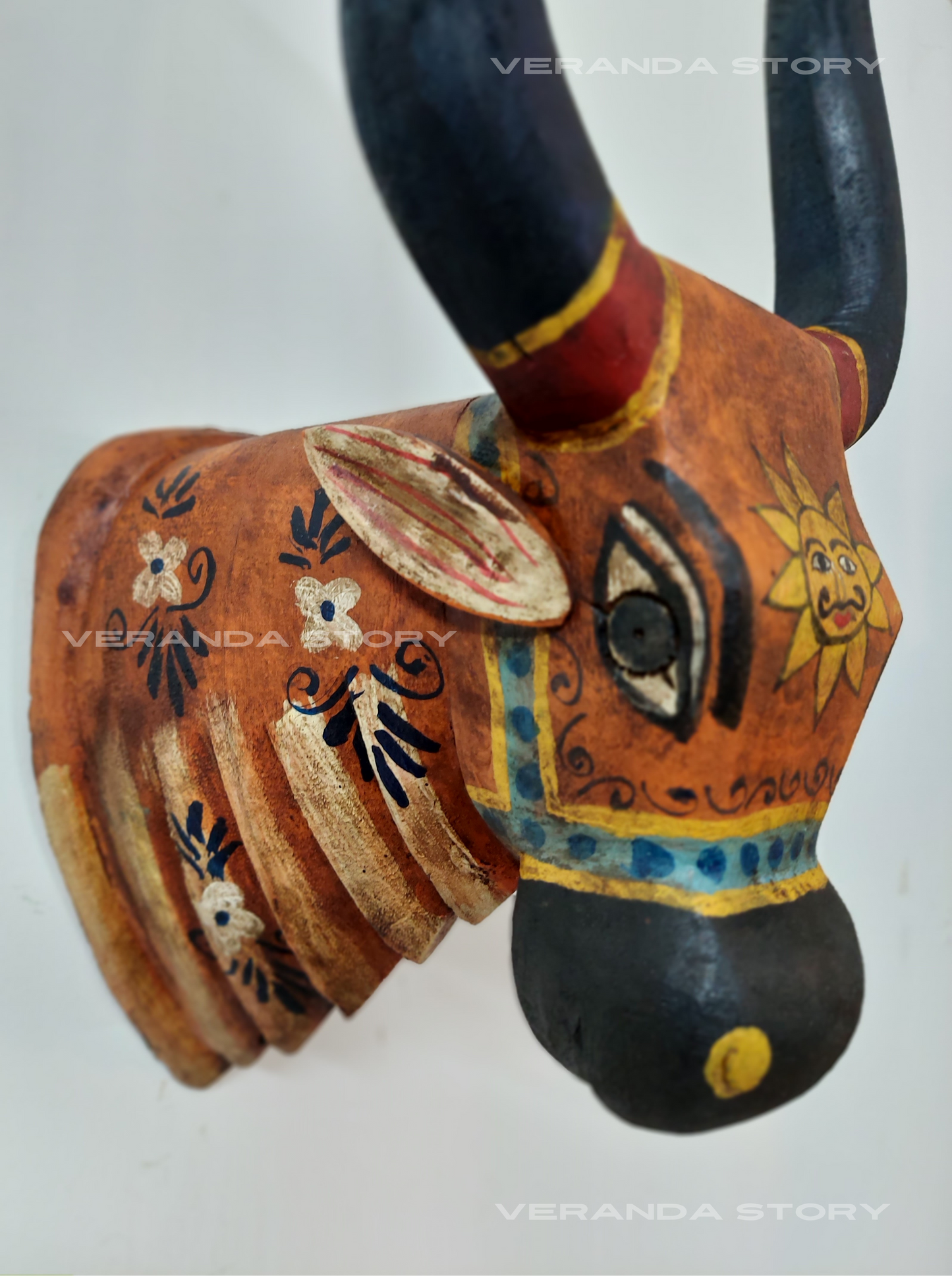 Wood Bull Curvy Horn Wall Mount